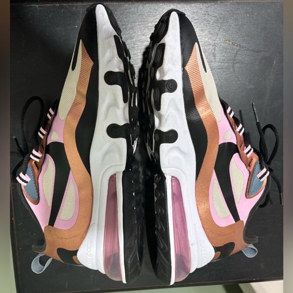 Nike Women's Air Max 270 React Metallic Bronze - Picture 5 of 8